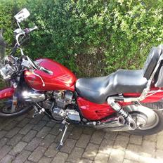 Honda vf 700 super magna