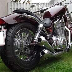 Suzuki vs 1400 intruder