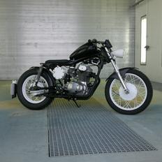 Honda CB350 Twin Bobber