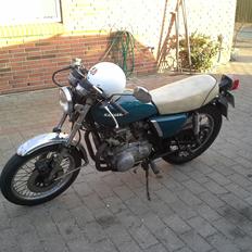 Kawasaki z 400