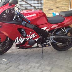 Kawasaki Zx6r. R.I.P