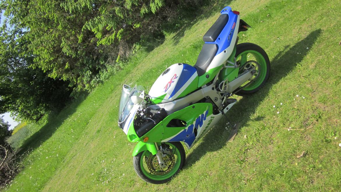 Kawasaki ZXR750 billede 10