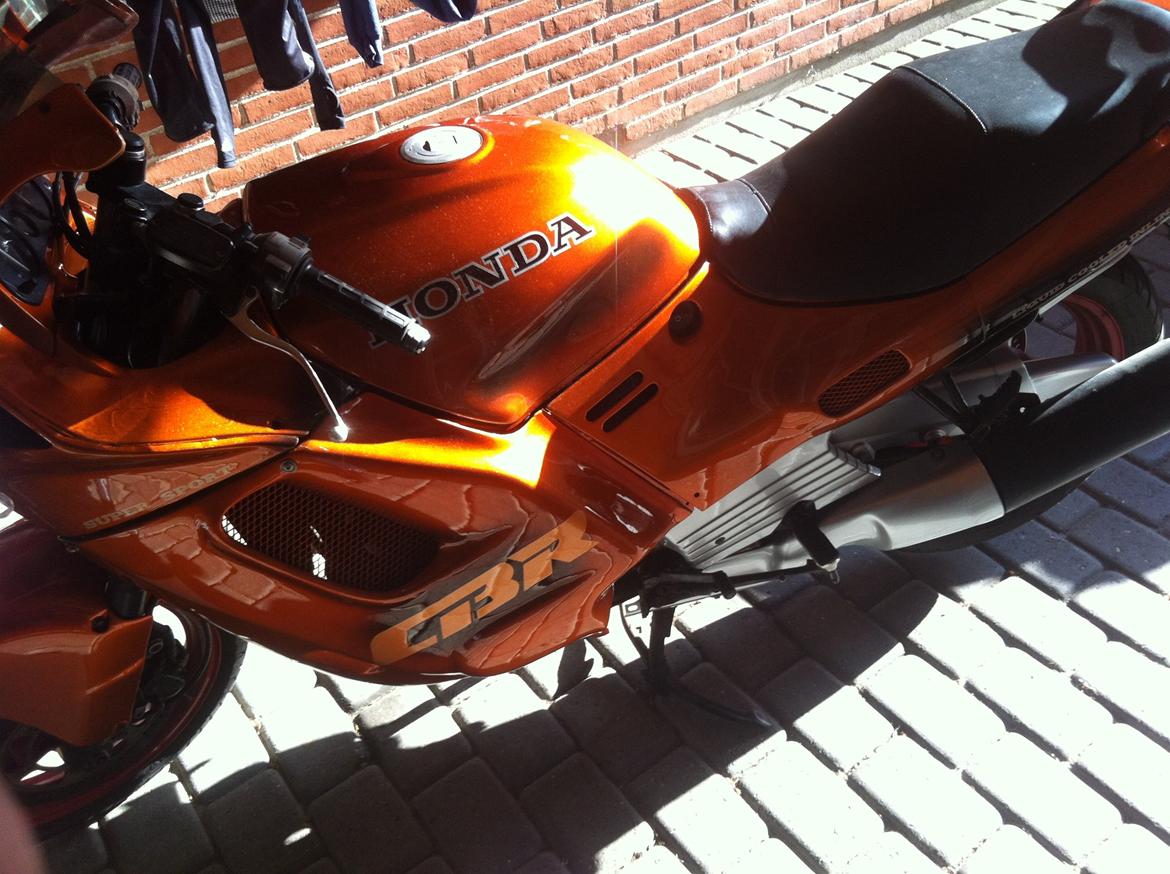 Honda CBR 1000 F billede 8