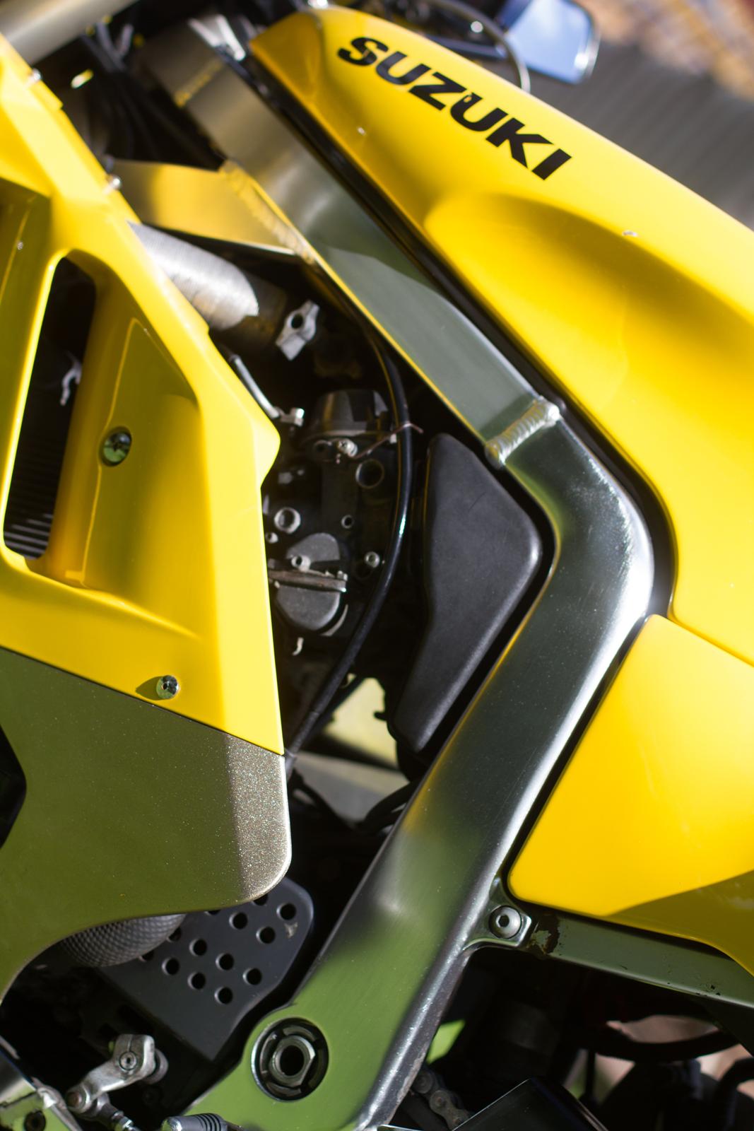 Suzuki GSX-R 400 R billede 10