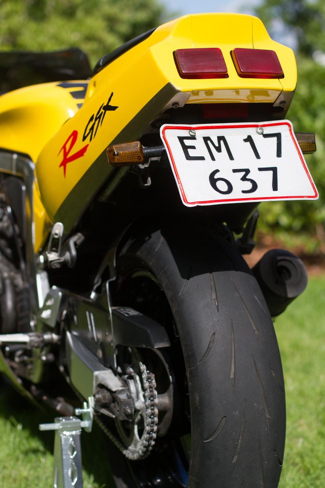 Suzuki GSX-R 400 R billede 16