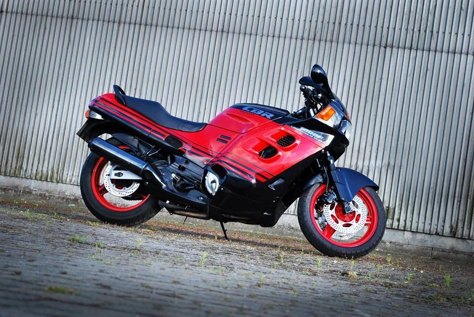 Honda CBR 1000 F billede 3