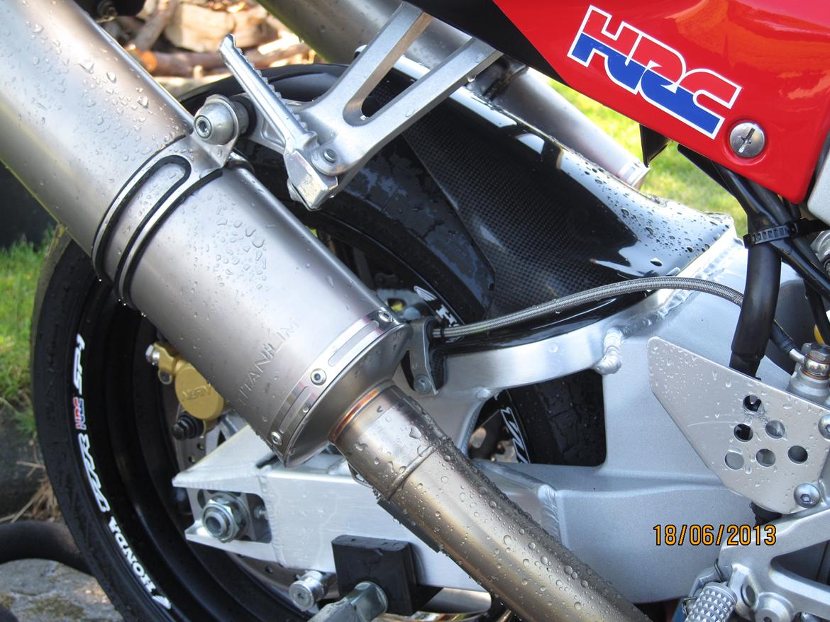 Honda VTR SP1 HRC. - Fede detaljer! billede 10