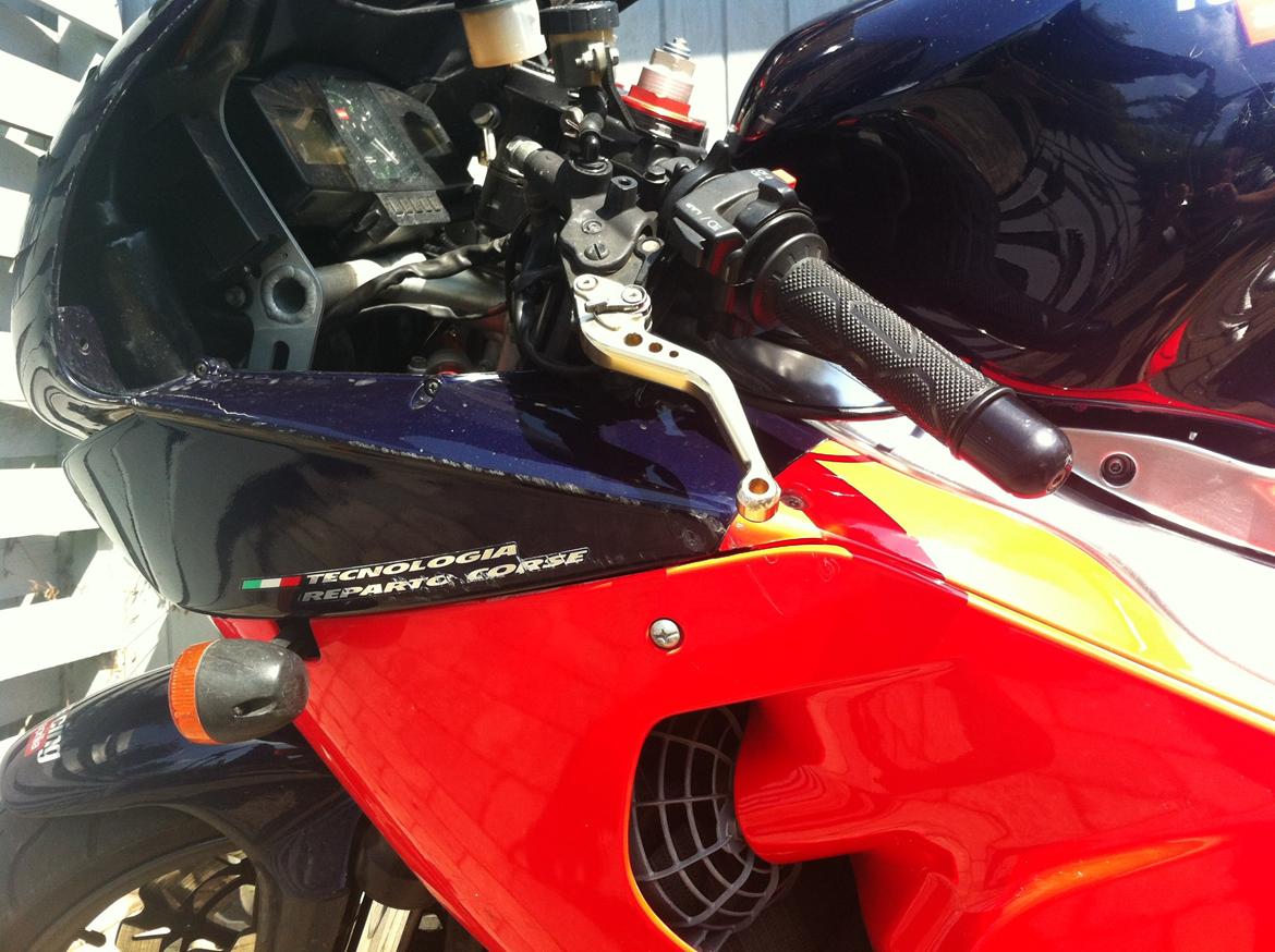 Aprilia rsv mille billede 2