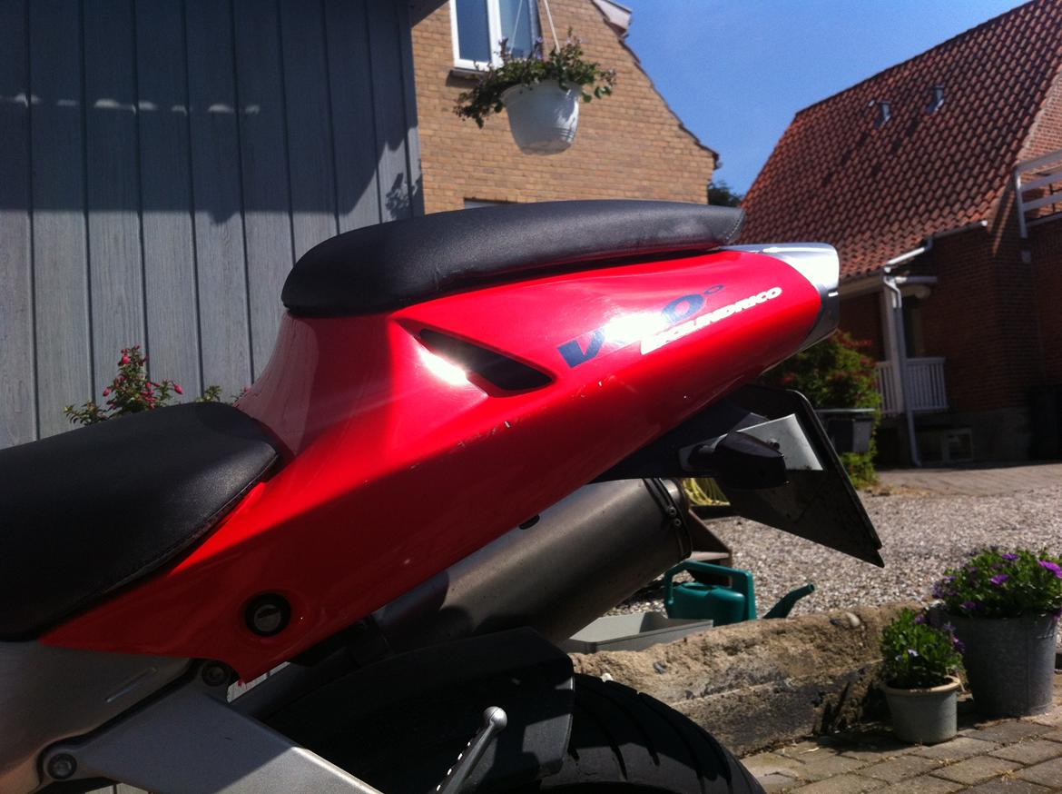 Aprilia rsv mille billede 3