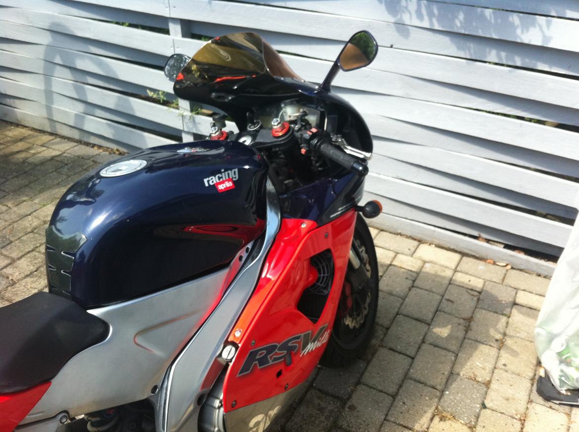 Aprilia rsv mille billede 6
