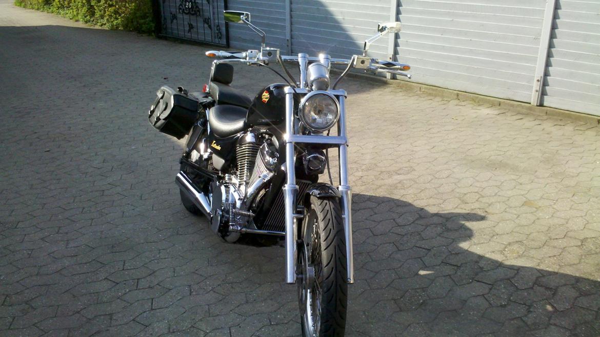 Suzuki VS 750 Intruder billede 6