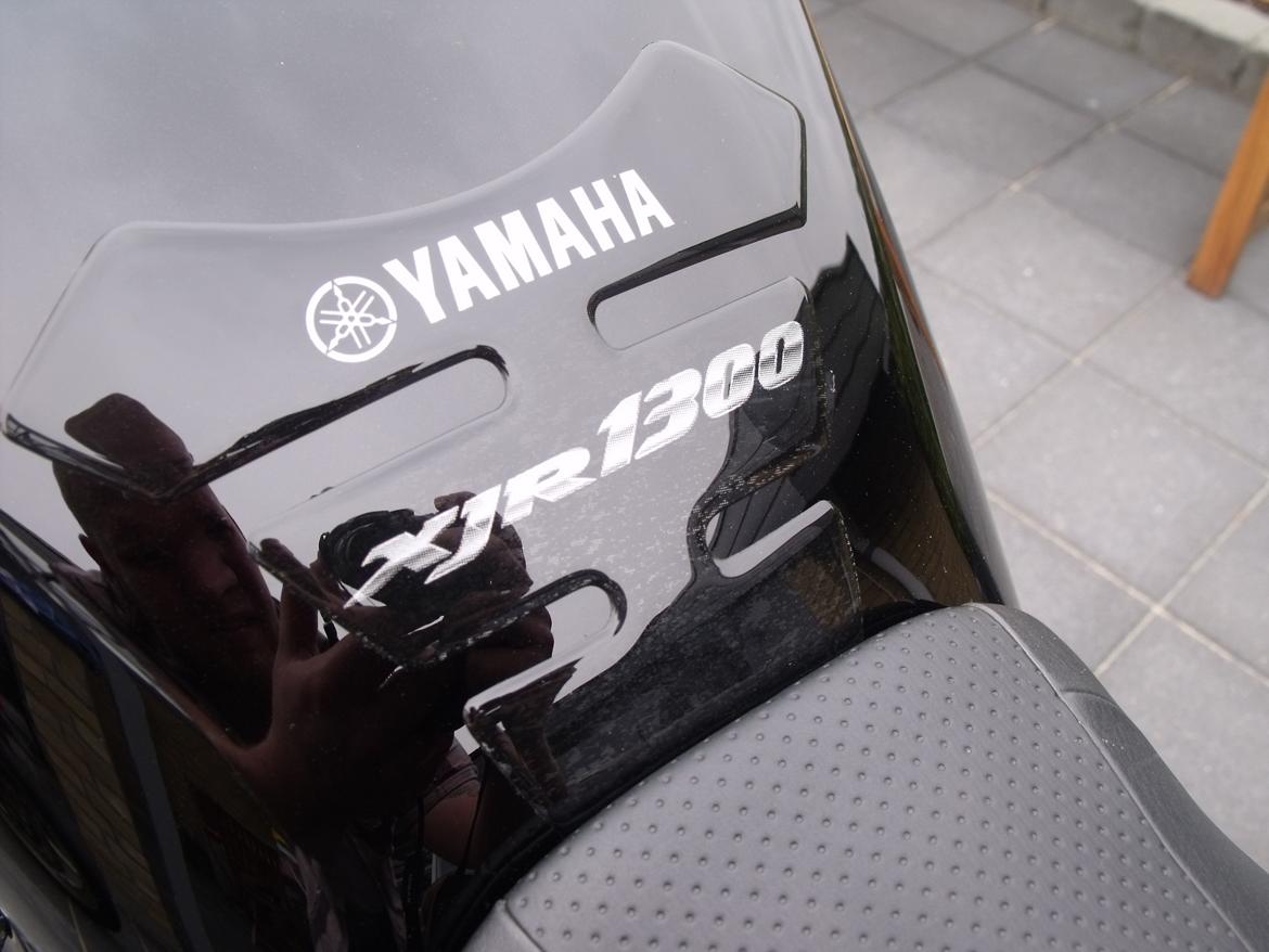Yamaha XJR 1300 - Original Yamaha tankpad billede 19