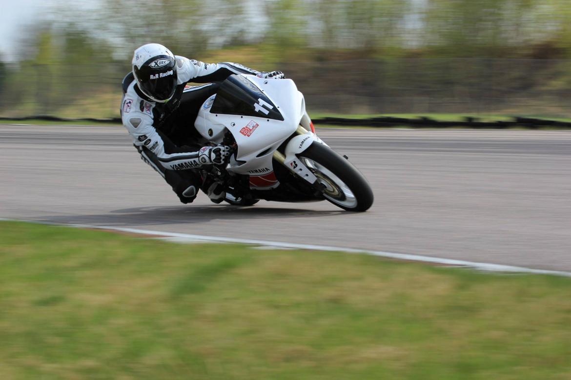 Yamaha YZF-R1 billede 6