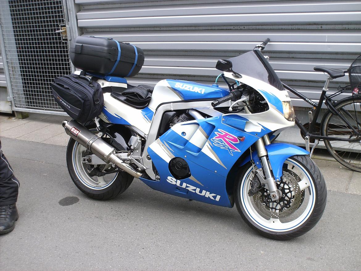 Suzuki GSXR-400 billede 6