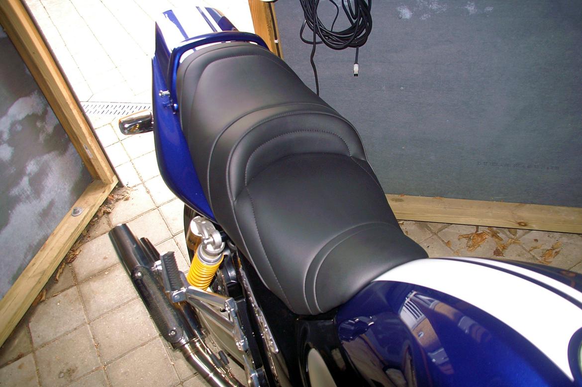 Yamaha XJR 1300 - Kan udskifte det originale sæde med et blødt comfortsæde.  billede 12