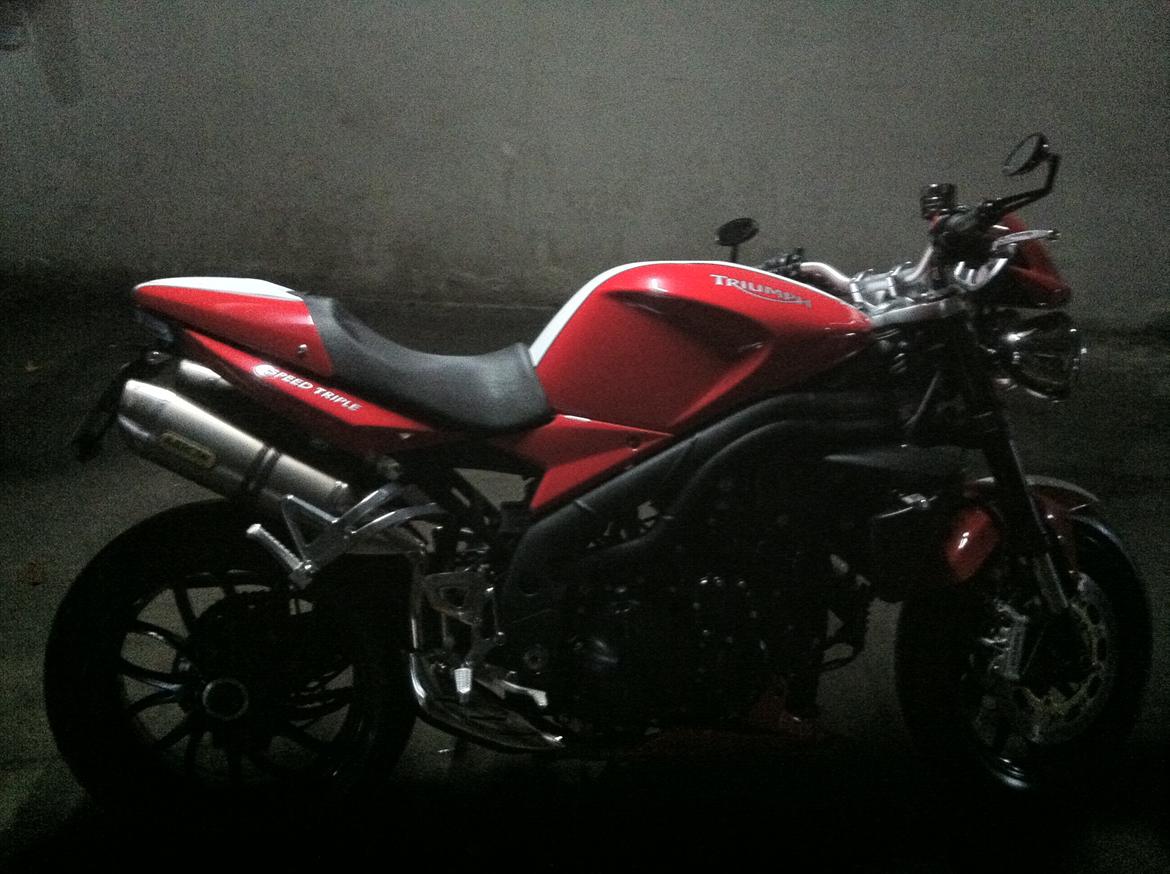 Triumph Speed Triple SE (STJÅLET) billede 4