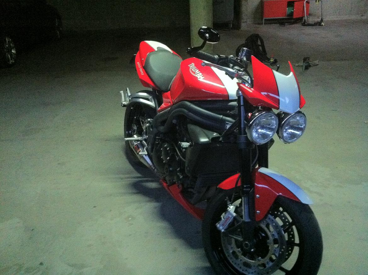 Triumph Speed Triple SE (STJÅLET) billede 14