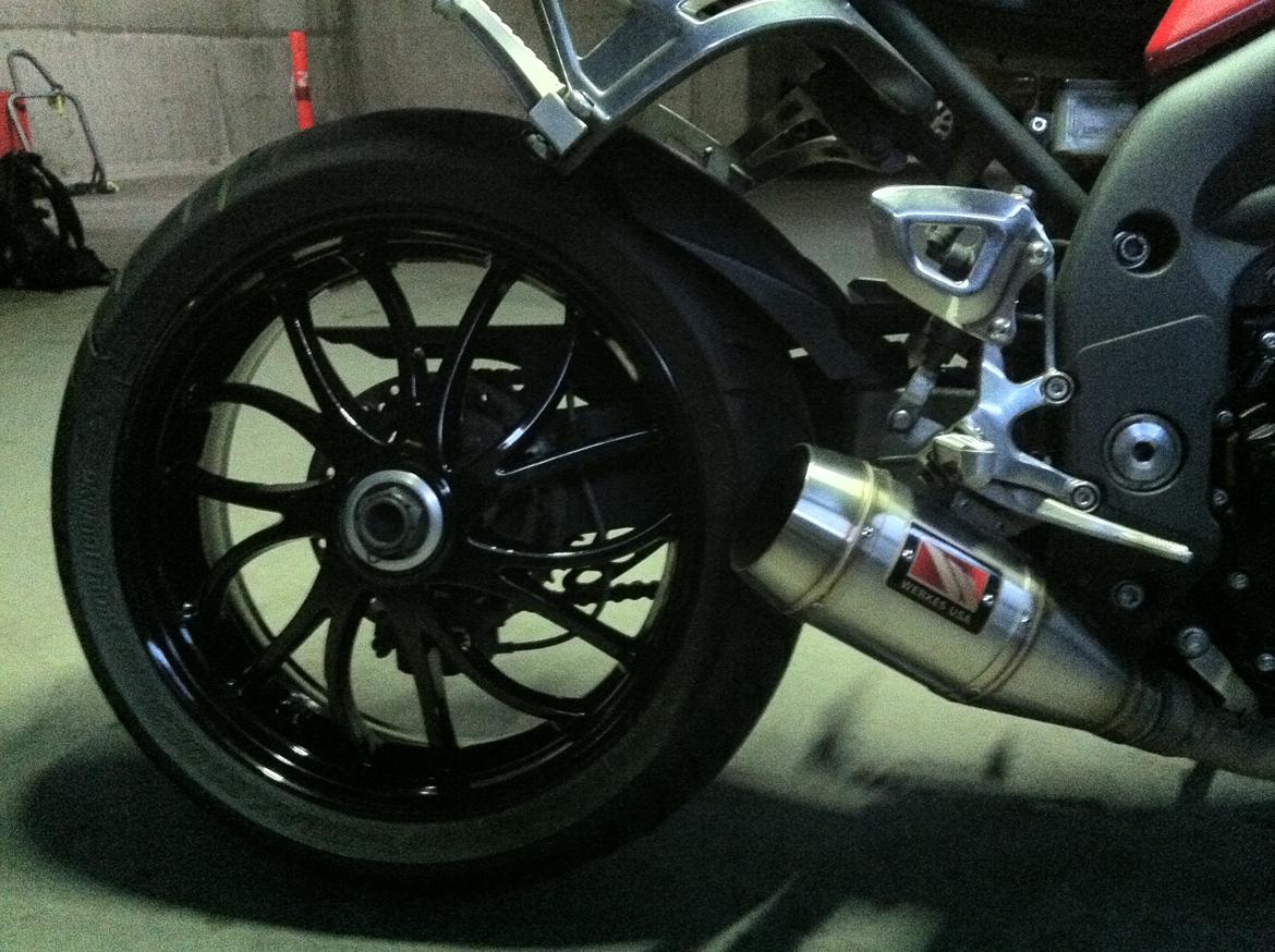 Triumph Speed Triple SE (STJÅLET) billede 16