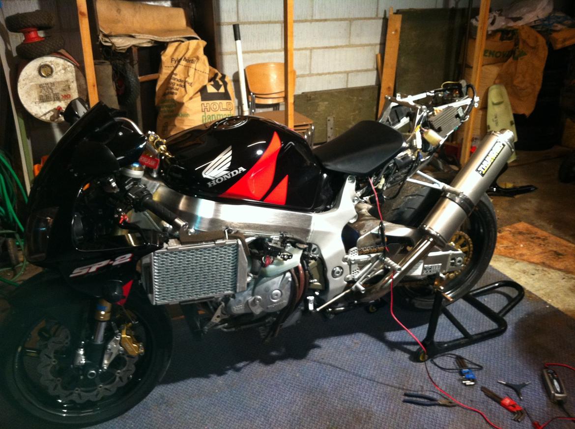 Honda VTR 1000 SP2 billede 15