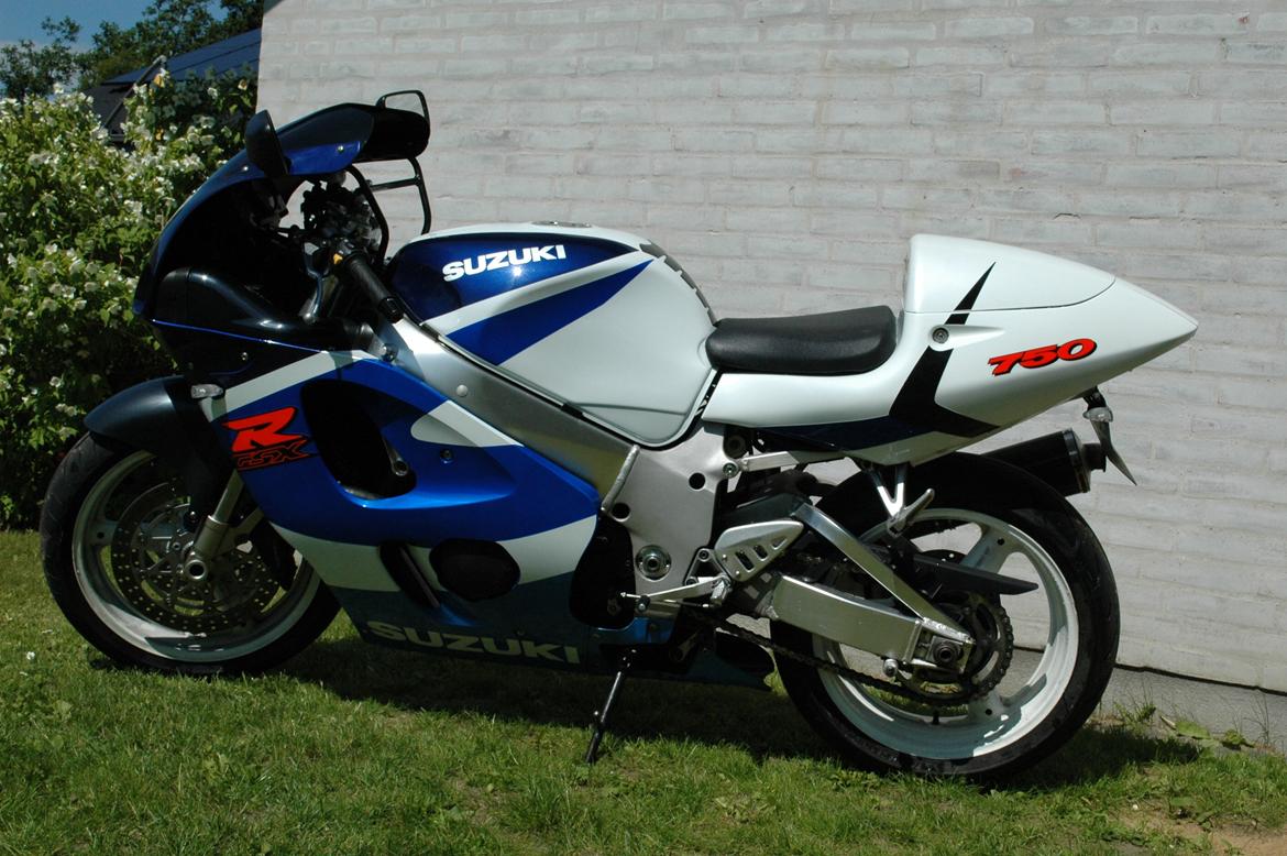 Suzuki GSX-R 750 SRAD (X) billede 2