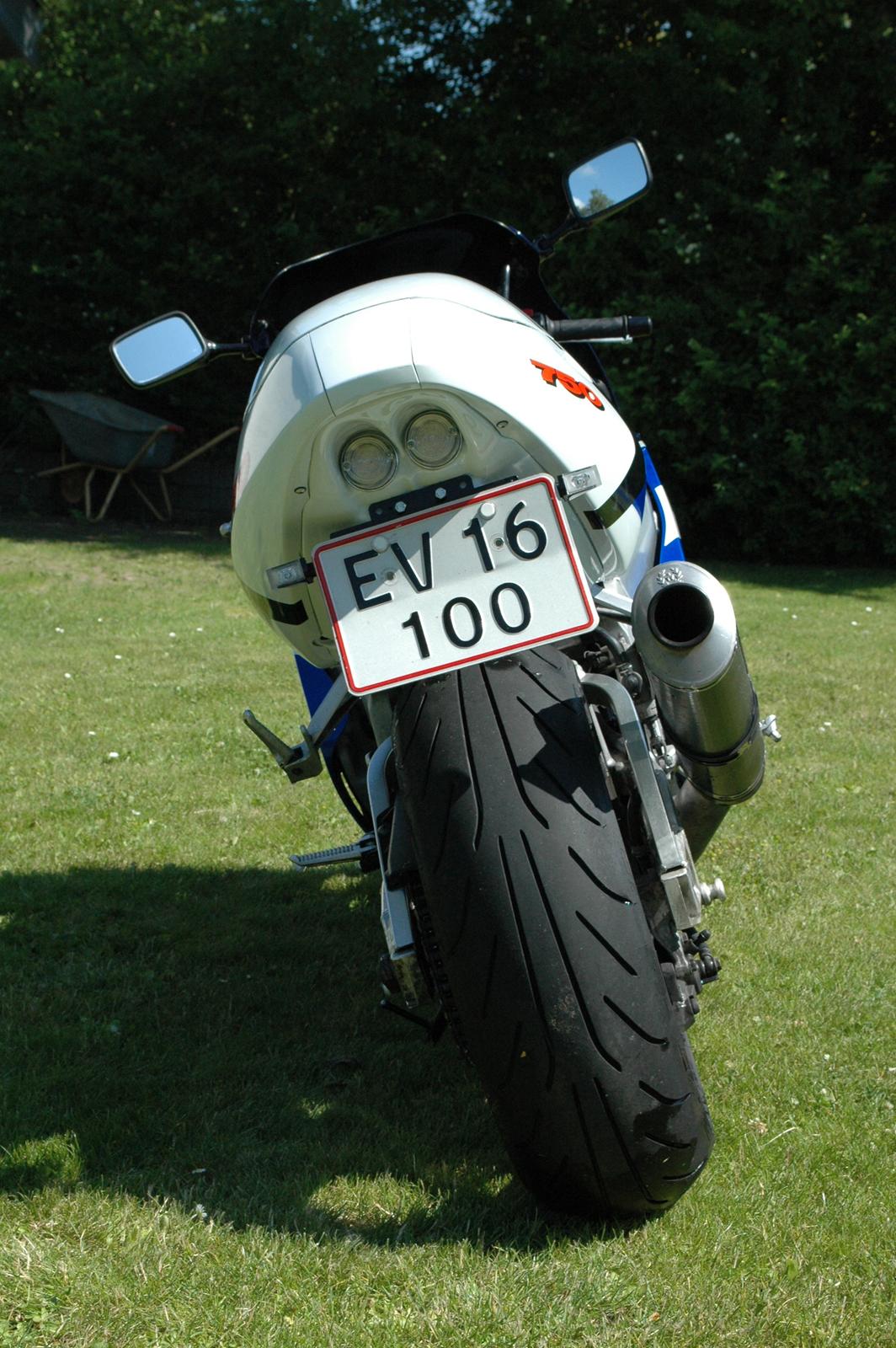 Suzuki GSX-R 750 SRAD (X) billede 9