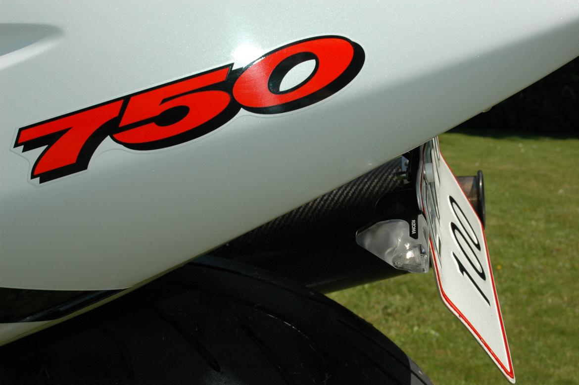 Suzuki GSX-R 750 SRAD (X) billede 14