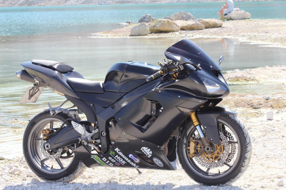 Kawasaki ZX6R 636 NINJA - Fin tur vi havde til Faxe Kalkbrud. Man kan lige ane de nye carbon skjolde. billede 1