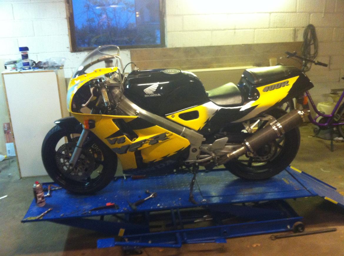 Honda VFR 400 R NC30 - Færdig samle  billede 7