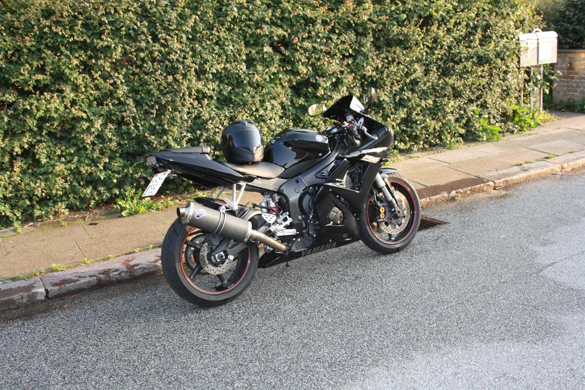 Yamaha R6 billede 6