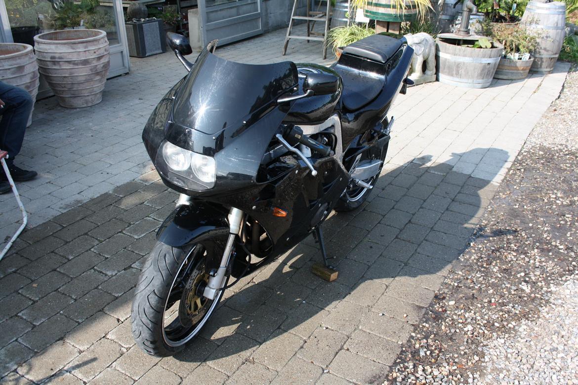 Suzuki GSX R 400 R billede 27