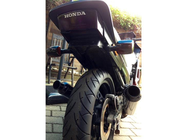 {{currentPhoto.altText}} billede {{currentPhoto.number}}