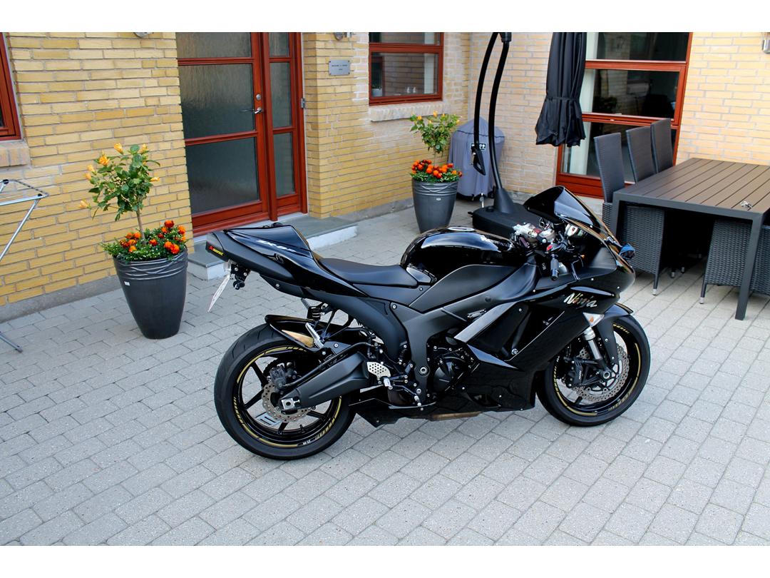 sponsoreret ugentlig Boost Kawasaki Ninja ZX6R - The Black Pearl!!! - 2008 - - Købte denne fine  maskine i ...