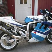 Suzuki gsx 1100 R