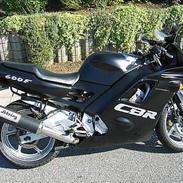 Honda cbr600