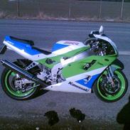 Kawasaki ZX7-R