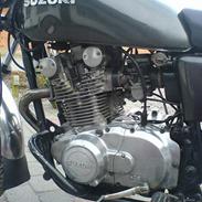 Suzuki gs 400