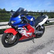 Honda ***SOLGT***    CBR600 F4