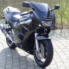 Suzuki RF 600 R