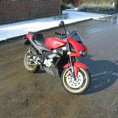 Aprilia Tuono 125
