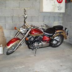 Yamaha XVS 650 A Drag Star