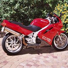 Honda VFR 750 (Solgt)