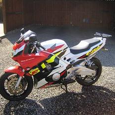Honda cbr 600 f3