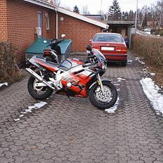 Yamaha FZR 600 US - Solgt