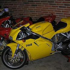 Ducati 748 sp