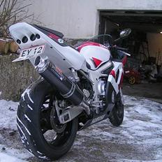 Yamaha YZF R6 [:] SOLGT [:]