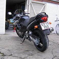 Suzuki GSX 750 F 