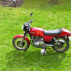 Suzuki GS 450 Twin <solgt>