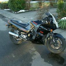 Kawasaki gpx 750r