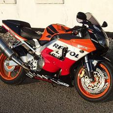 Honda CBR 900 RR  SOLGT