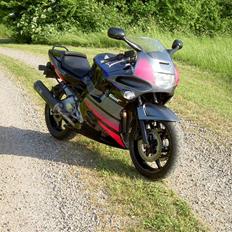 Honda CBR600 F2